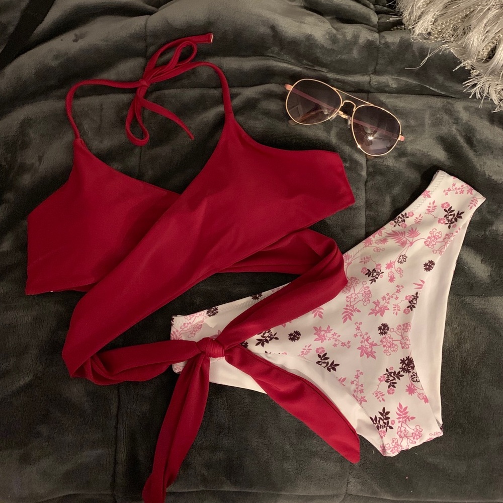 Cupshe red tie bikini floral bottoms